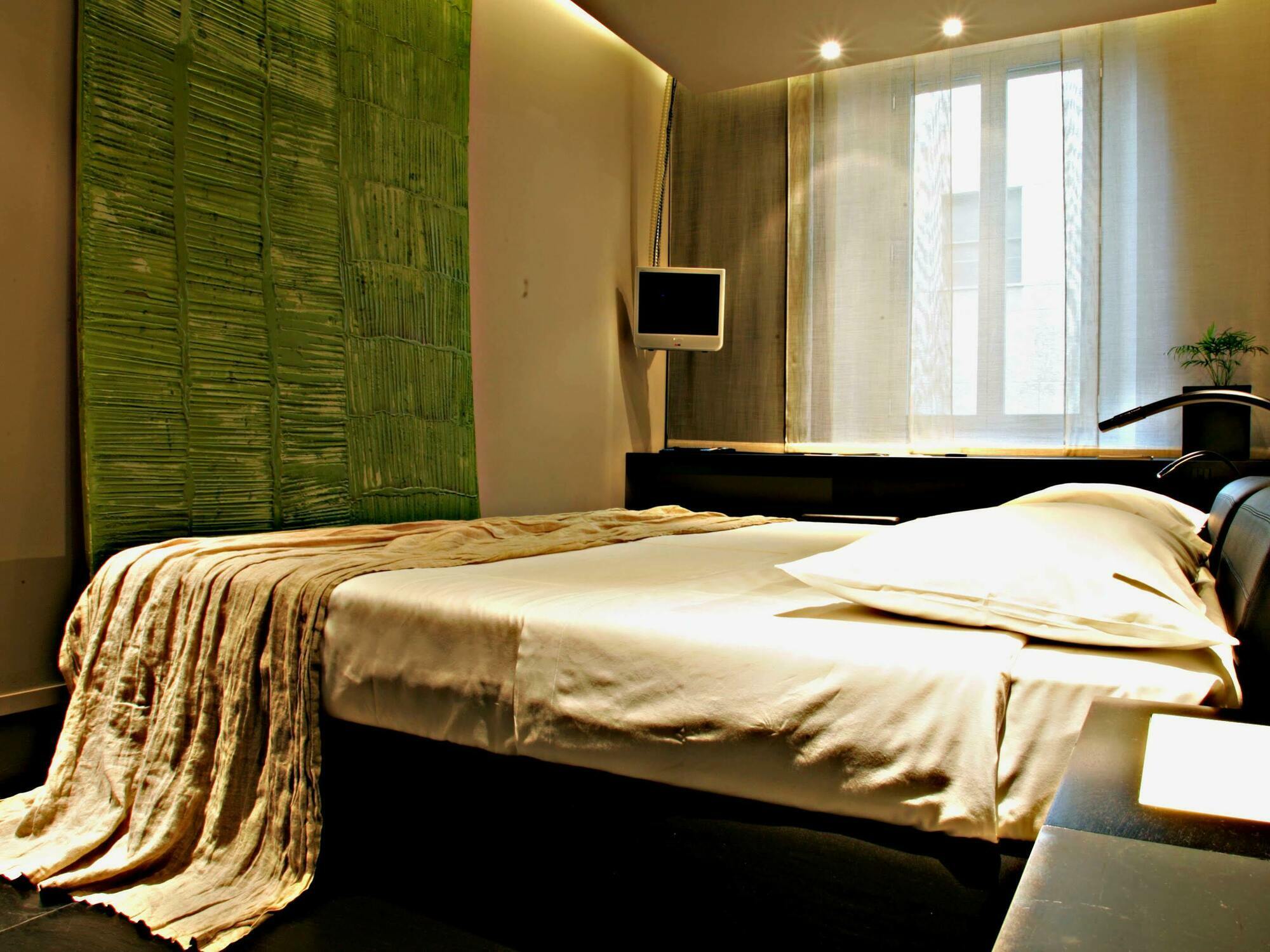Straf, Milan, A Member Of Design Milão